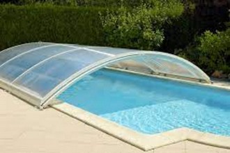 Abri de piscine